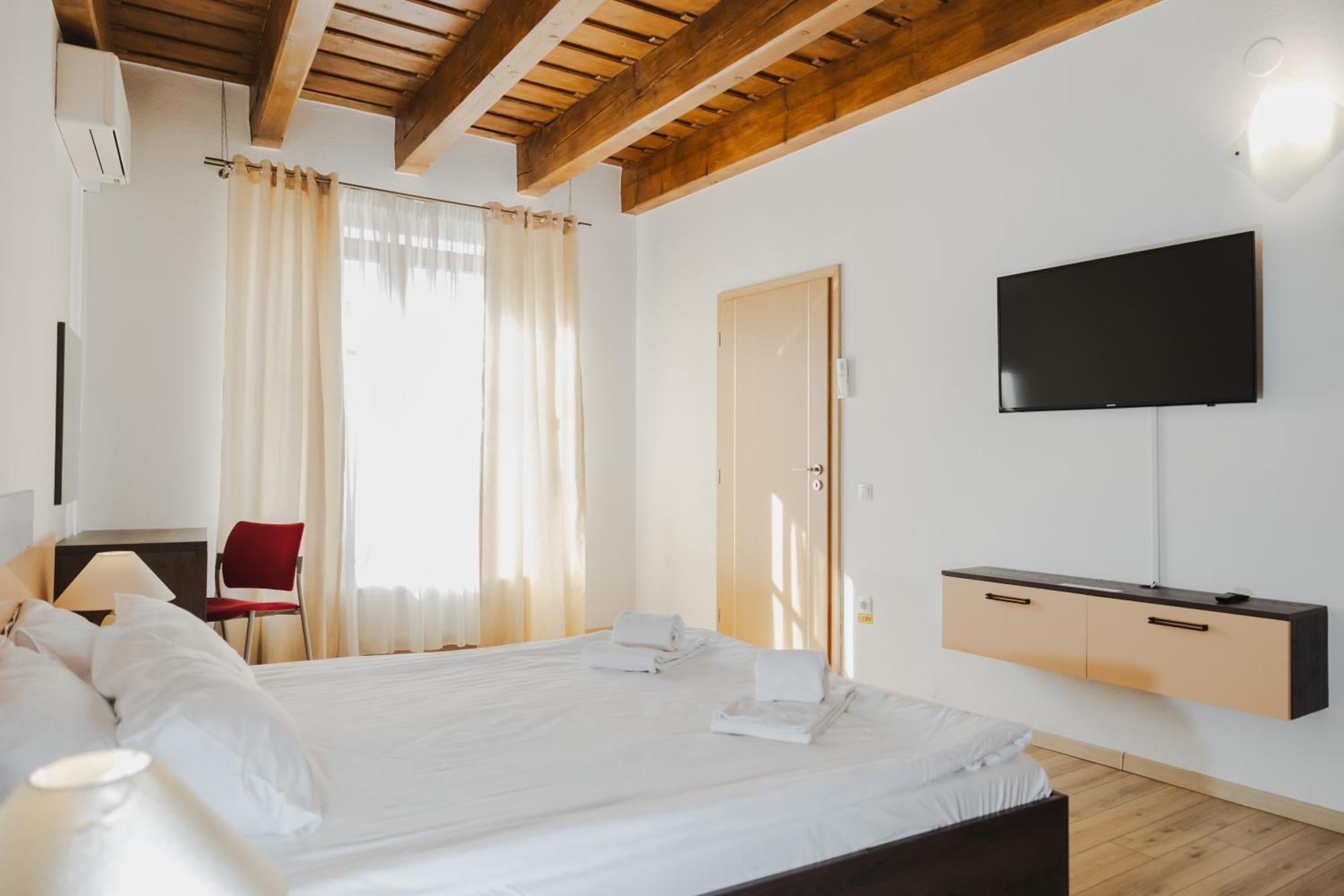 Casa Nicolae Luxury Suites Sibiu Exterior photo